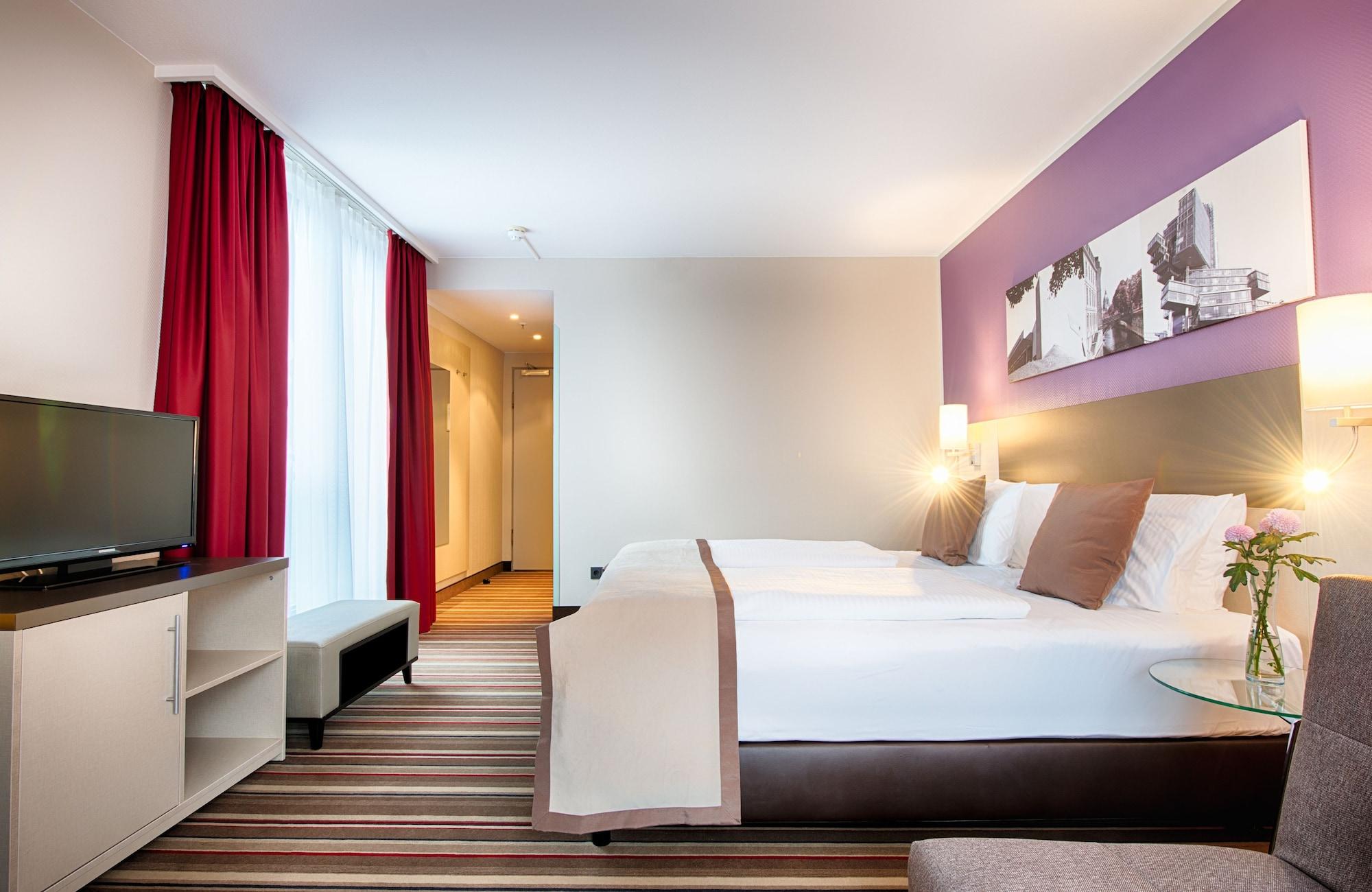 ลีโอนาร์โด้ โฮเต็ล ฮันโนเวอร์ แอร์พอร์ต Hotel Langenhagen  ภายนอก รูปภาพ