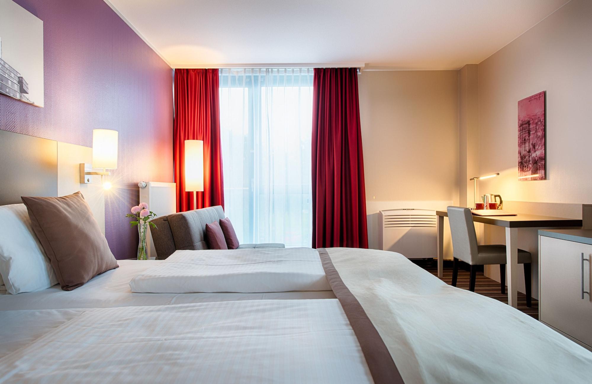 ลีโอนาร์โด้ โฮเต็ล ฮันโนเวอร์ แอร์พอร์ต Hotel Langenhagen  ภายนอก รูปภาพ