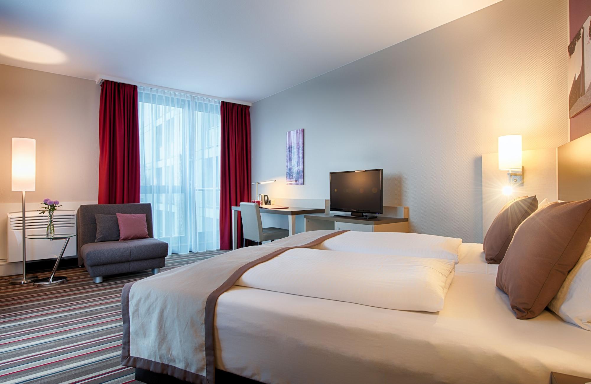 ลีโอนาร์โด้ โฮเต็ล ฮันโนเวอร์ แอร์พอร์ต Hotel Langenhagen  ภายนอก รูปภาพ