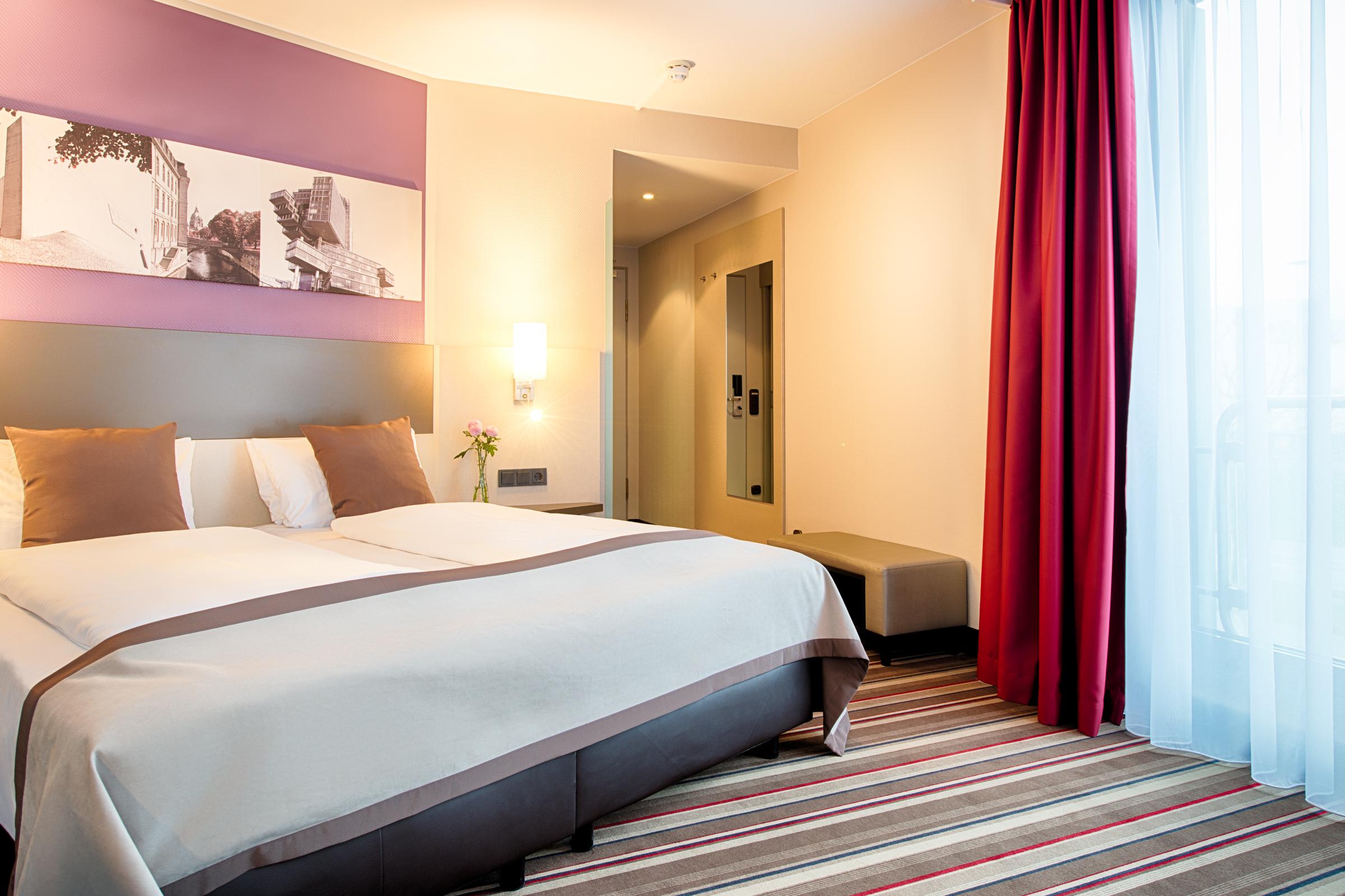 ลีโอนาร์โด้ โฮเต็ล ฮันโนเวอร์ แอร์พอร์ต Hotel Langenhagen  ภายนอก รูปภาพ