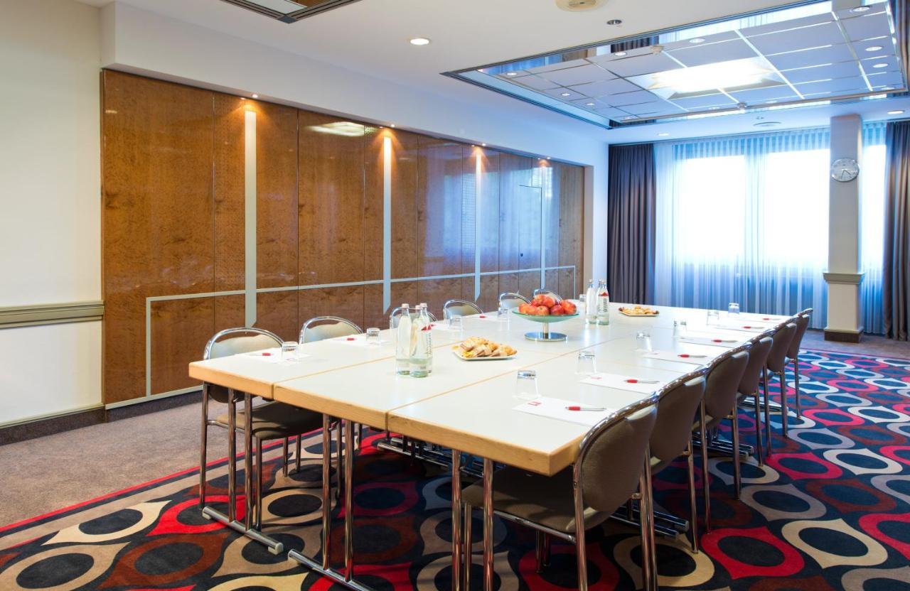 ลีโอนาร์โด้ โฮเต็ล ฮันโนเวอร์ แอร์พอร์ต Hotel Langenhagen  ภายนอก รูปภาพ