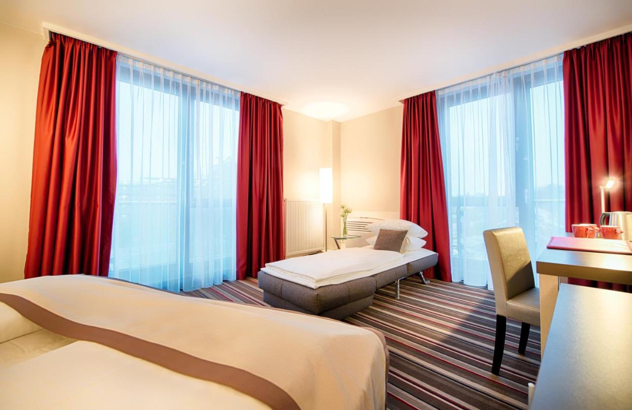ลีโอนาร์โด้ โฮเต็ล ฮันโนเวอร์ แอร์พอร์ต Hotel Langenhagen  ภายนอก รูปภาพ